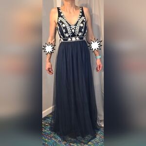 NWT Trixxi size 3 formal dress navy blue‎ and white